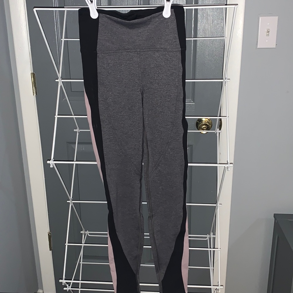 Lululemon “Get Going Train Tight”